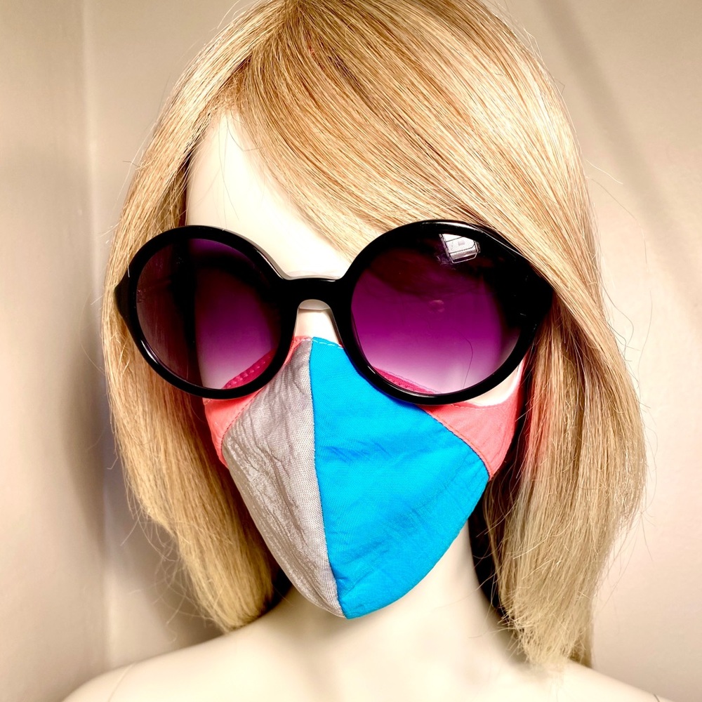 Ear- Loop Face Mask - Picture 6 of 8